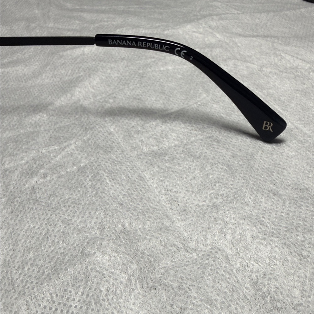 Banana Republic Black Aviator Sunglasses - Picture 4 of 5
